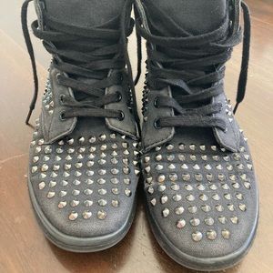 Dr. Martens Canvas Studded Shoreline Size 7